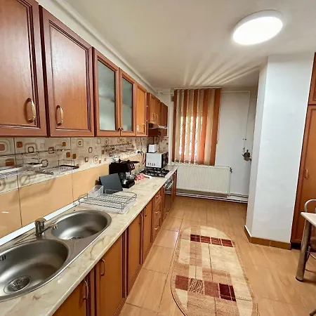Jad - Familiy 4 - Near Forest And Historic Center - Racadau Apartment