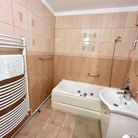 Jad - Familiy 4 - Near Forest And Historic Center - Racadau